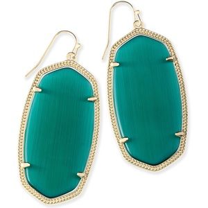 Danielle earrings in Emerald